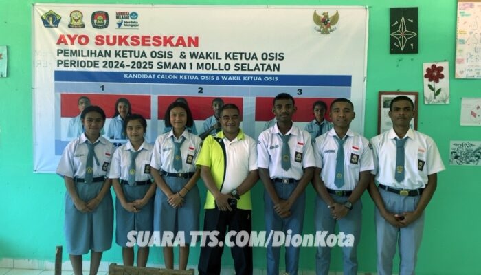 Siswa dan Guru SMA Negeri 1 Mollo Selatan Salurkan Hak Suara Dalam Pemilihan Ketua OSIS