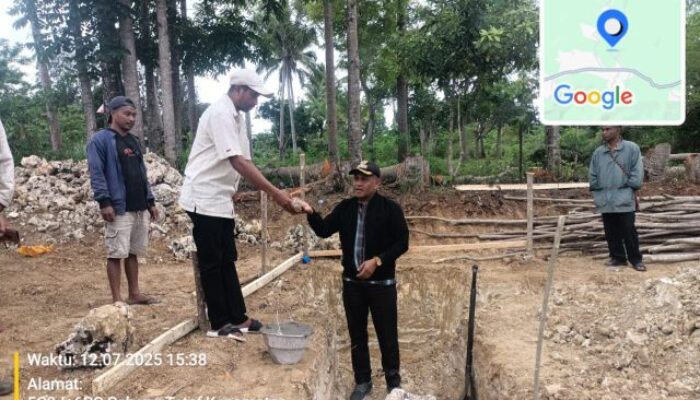 Pemdes Tetaf Resmi Mulai Bangun Gerai KDMP, Camat Kuatnana Letakkan Batu Pertama