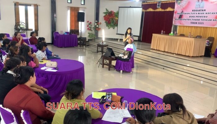 20 Pemudi Komit Buka Usaha Usai Ikut Pelatihan Tata Rias Yang Digelar Dispora Kab TTS