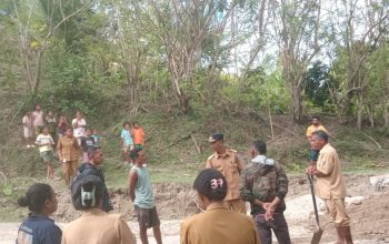 Akses Terputus Sebulan, Warga Dua Kabupaten Bersatu Buka Kembali Jalan Penghubung