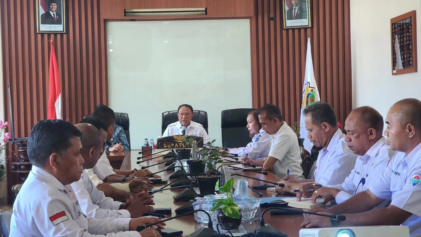 Bupati TTS dan Bulog NTT Evaluasi Penyaluran Beras ASN, Tekankan Tepat Waktu dan Tepat Sasaran